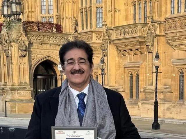 Sandeep Marwah Honored in British Parliament for the Eighth Time with Bharat Gaurav Award